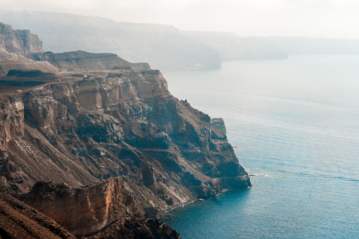 Fira caldera path
